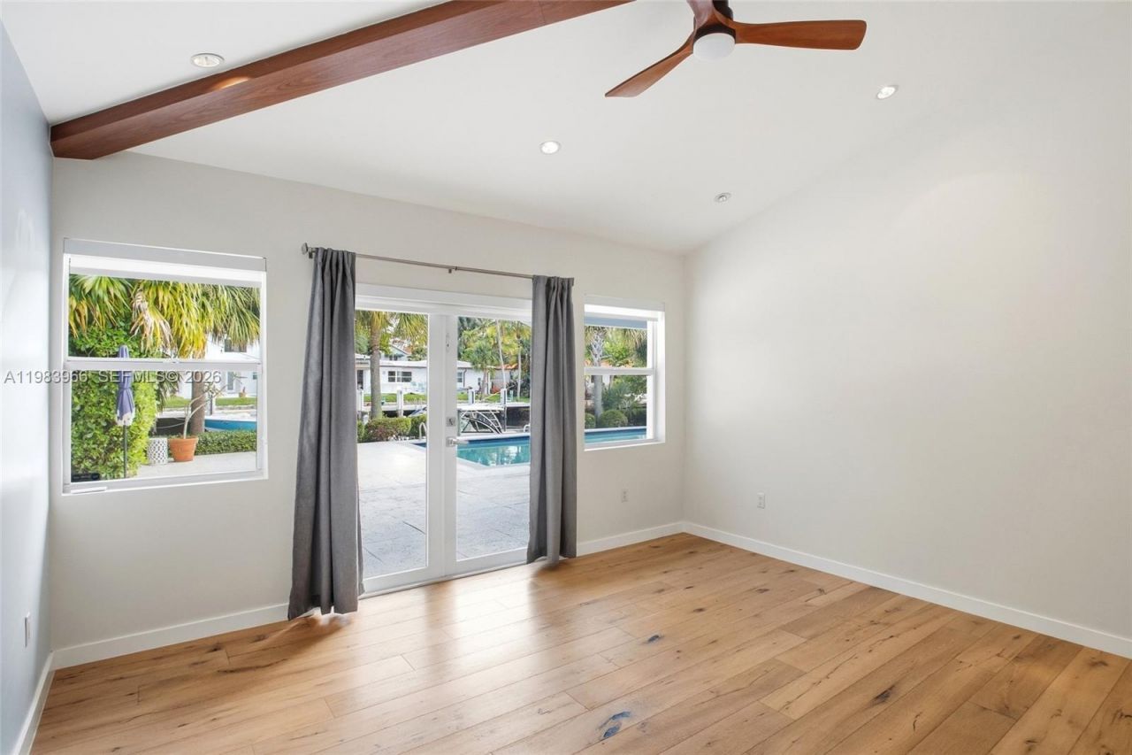 1150 NE 91st St, Miami, FL 33138 Photo