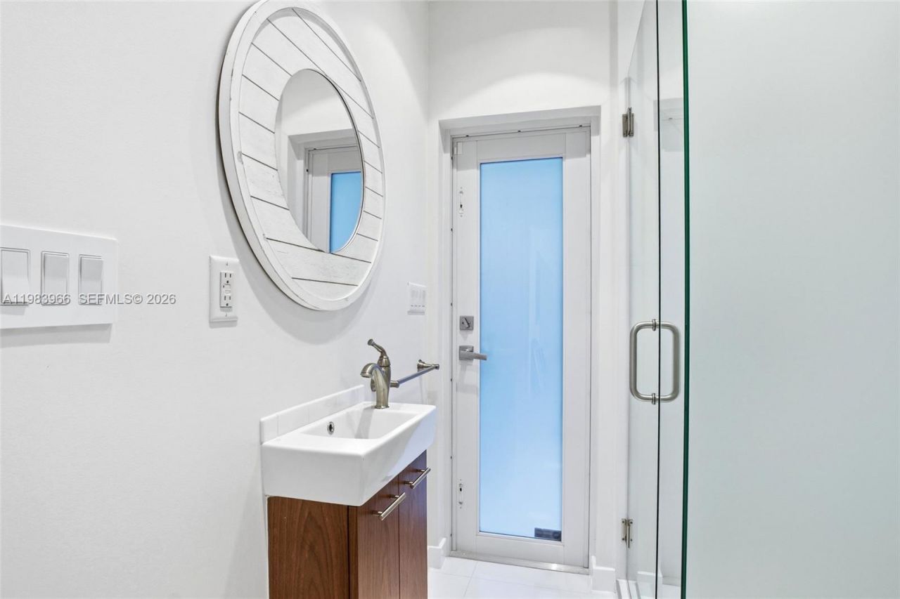 1150 NE 91st St, Miami, FL 33138 Photo