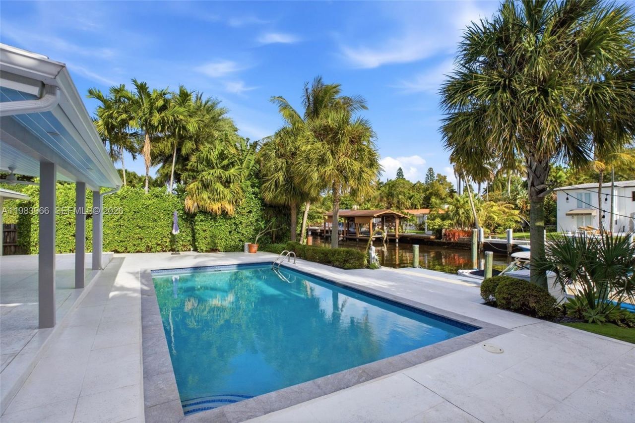 1150 NE 91st St, Miami, FL 33138 Photo