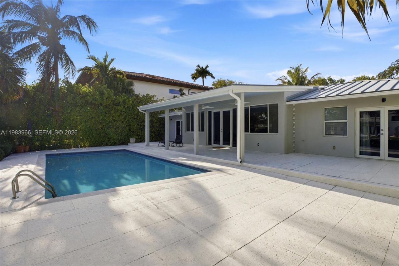 1150 NE 91st St, Miami, FL 33138 Photo