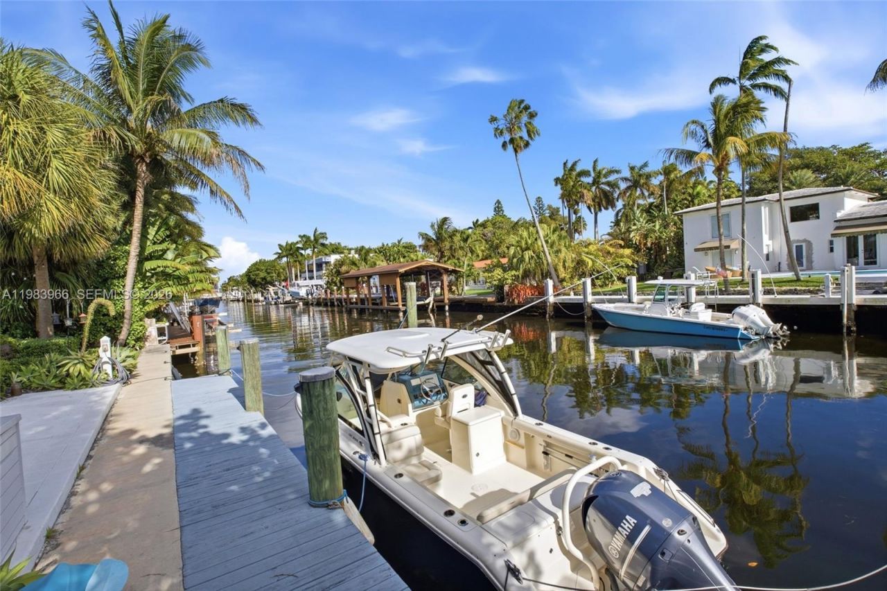 1150 NE 91st St, Miami, FL 33138 Photo