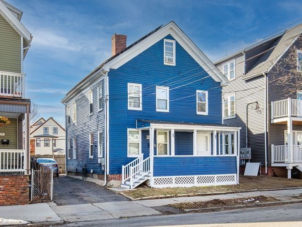 34 Grove St, Lynn, MA 01905