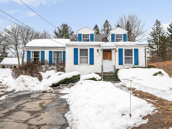 126 Groton Road, Chelmsford, MA 01863