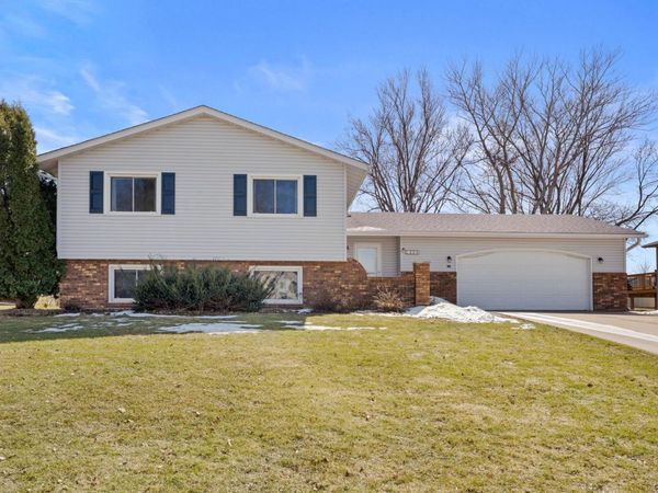 1004 6th Street NW, Kasson, MN 55944