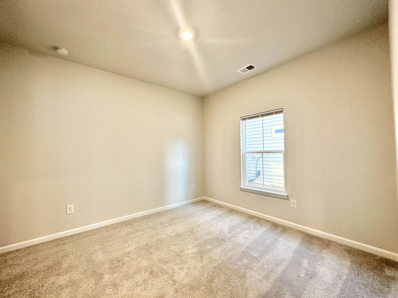 546 Magnolia Terrace Dr Photo 12