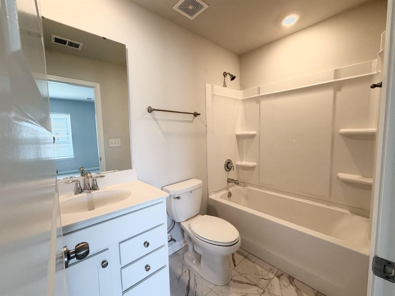 546 Magnolia Terrace Dr Photo 24