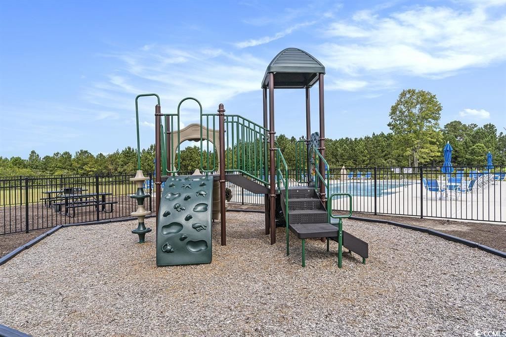 546 Magnolia Terrace Dr Photo 34