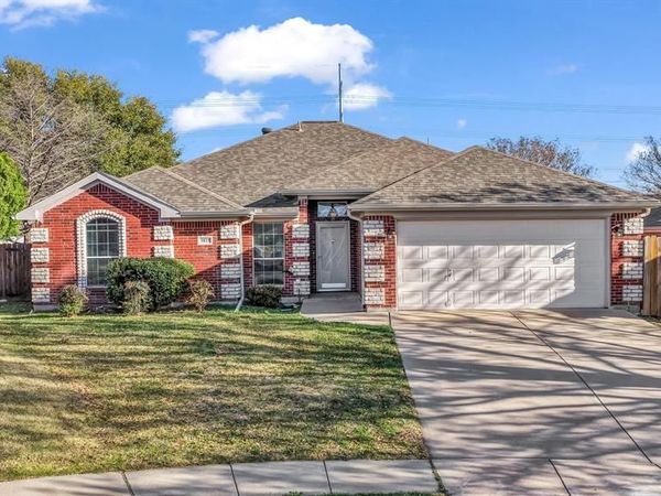 5825 Imes Lane, Fort Worth, TX 76179