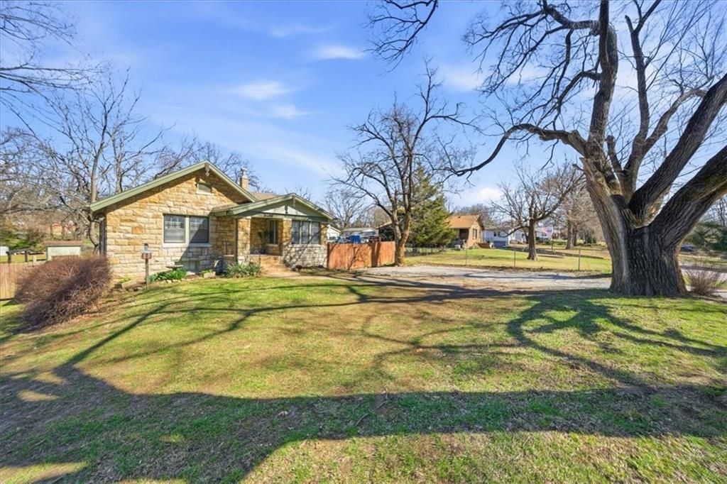 5400 Yecker Avenue, Kansas City, KS 66104 Main Photo