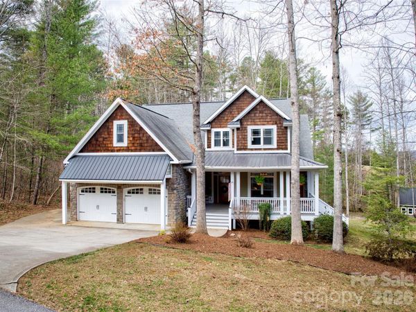 53 Sovereign Lane, Fairview, NC 28730
