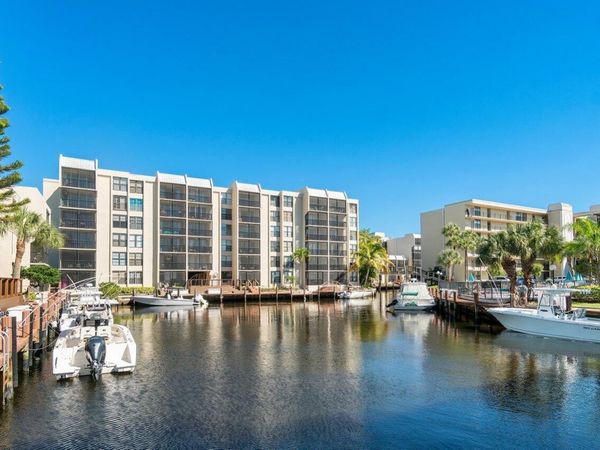 9 Royal Palm Way, Unit 6060, Boca Raton, FL 33432