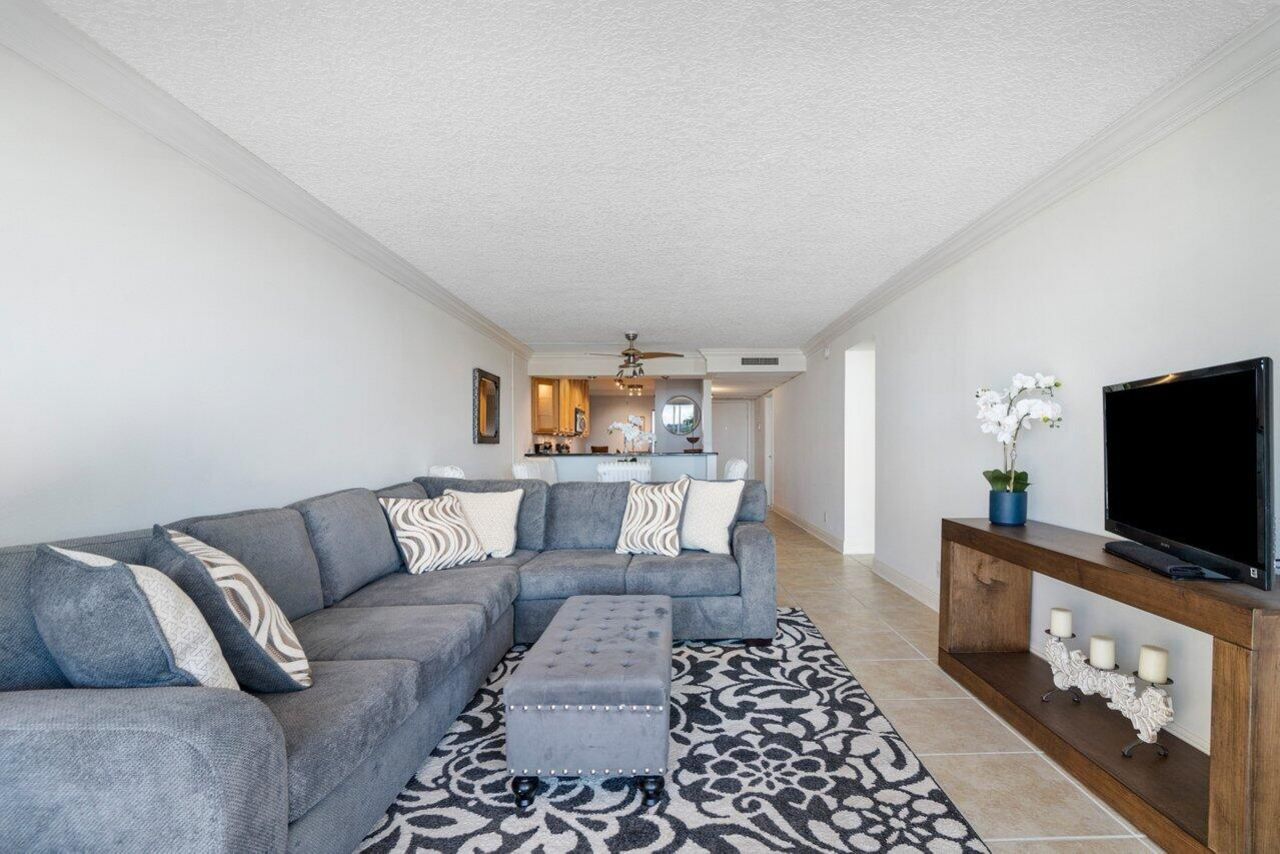 9 Royal Palm Way, Unit 6060, Boca Raton, FL 33432 Photo