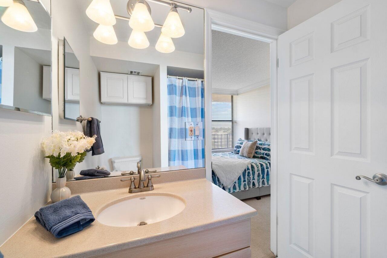 9 Royal Palm Way, Unit 6060, Boca Raton, FL 33432 Photo