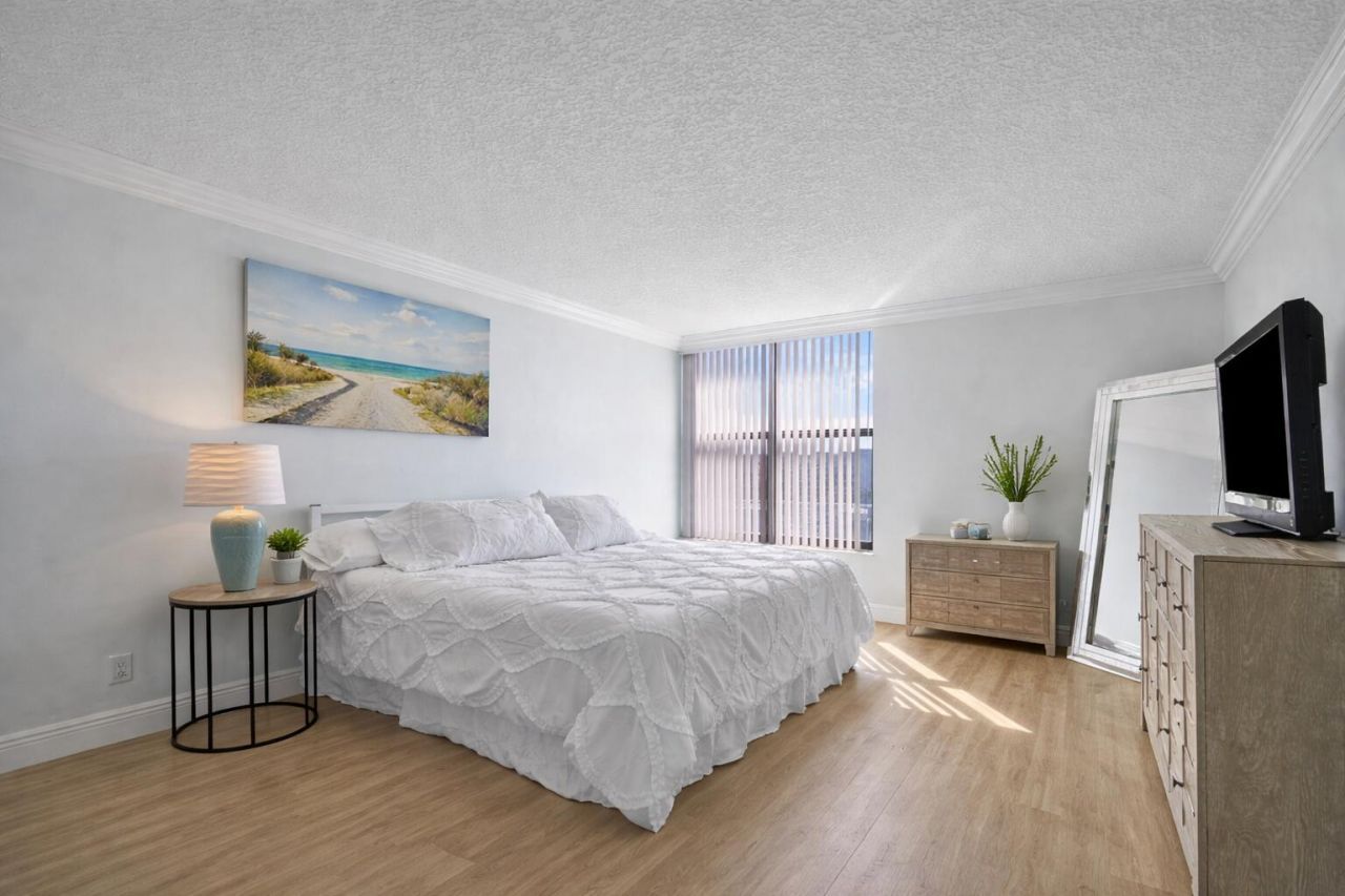 9 Royal Palm Way, Unit 6060, Boca Raton, FL 33432 Photo