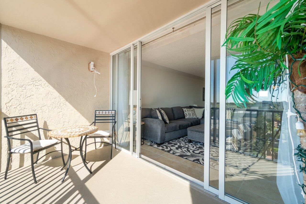 9 Royal Palm Way, Unit 6060, Boca Raton, FL 33432 Photo