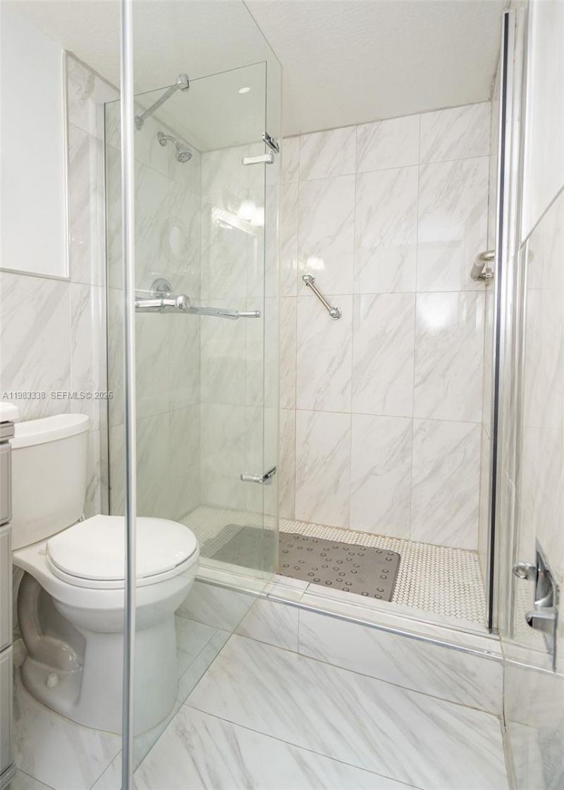 1000 Colony Point Cir , Unit 203, Pembroke Pines, FL 33026 Photo