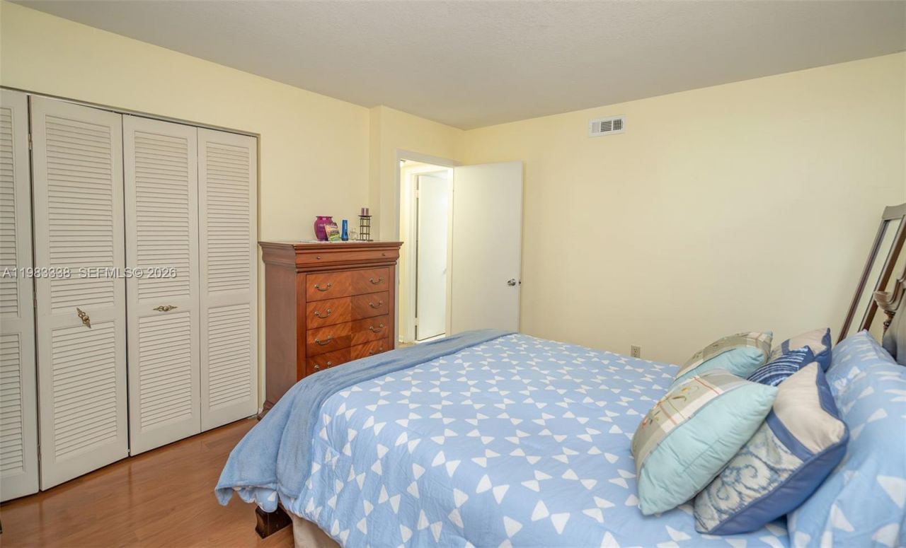 1000 Colony Point Cir , Unit 203, Pembroke Pines, FL 33026 Photo