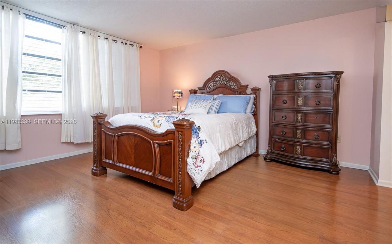 1000 Colony Point Cir , Unit 203, Pembroke Pines, FL 33026 Photo