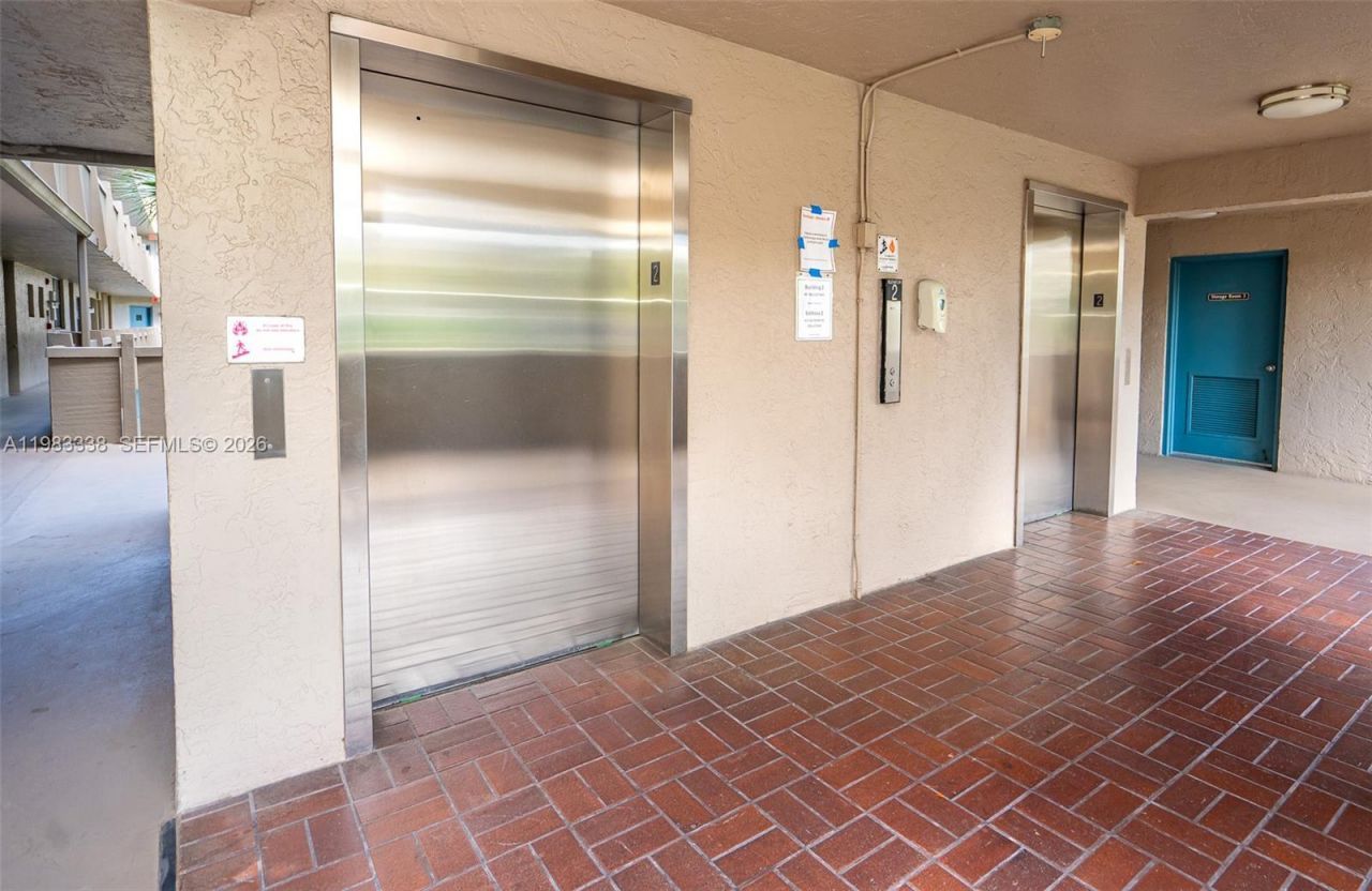 1000 Colony Point Cir , Unit 203, Pembroke Pines, FL 33026 Photo