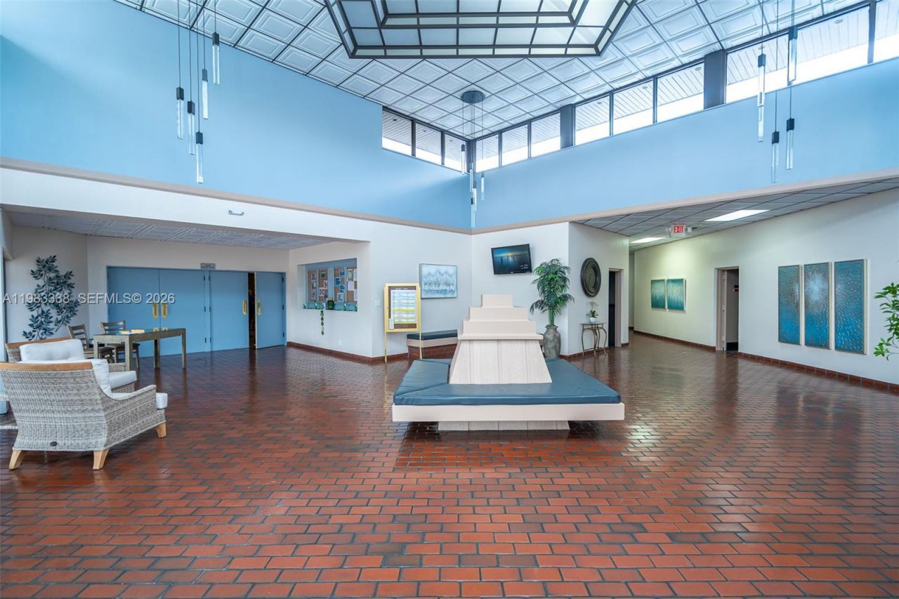 1000 Colony Point Cir , Unit 203, Pembroke Pines, FL 33026 Photo