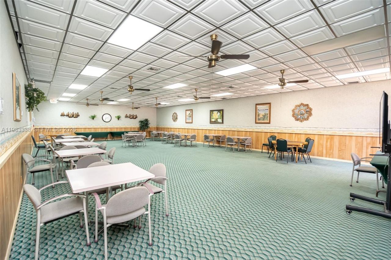 1000 Colony Point Cir , Unit 203, Pembroke Pines, FL 33026 Photo