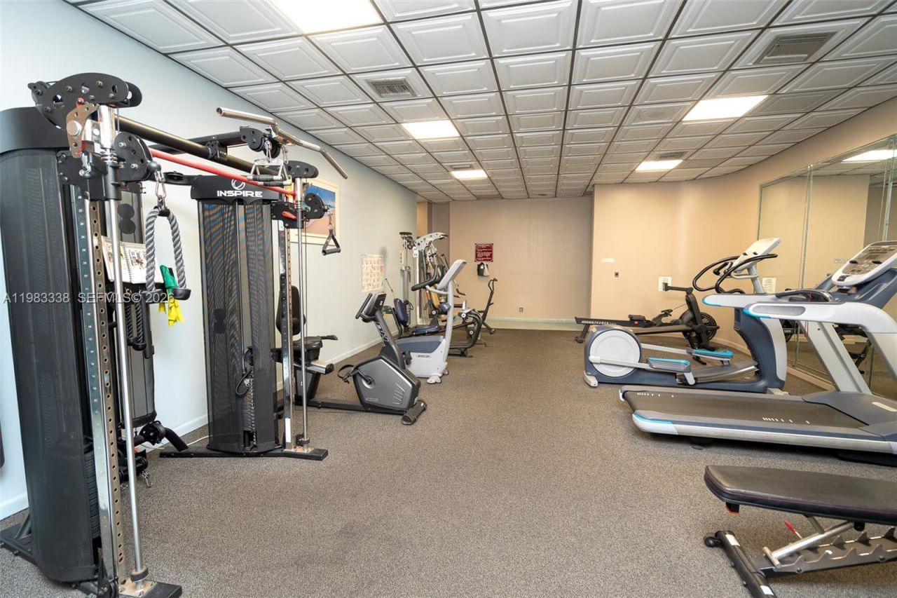 1000 Colony Point Cir , Unit 203, Pembroke Pines, FL 33026 Photo