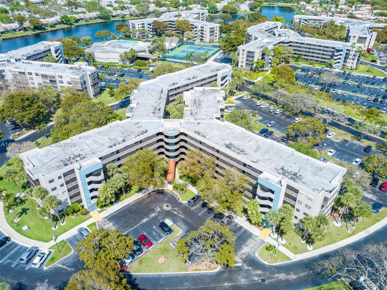 1000 Colony Point Cir , Unit 203, Pembroke Pines, FL 33026 Photo