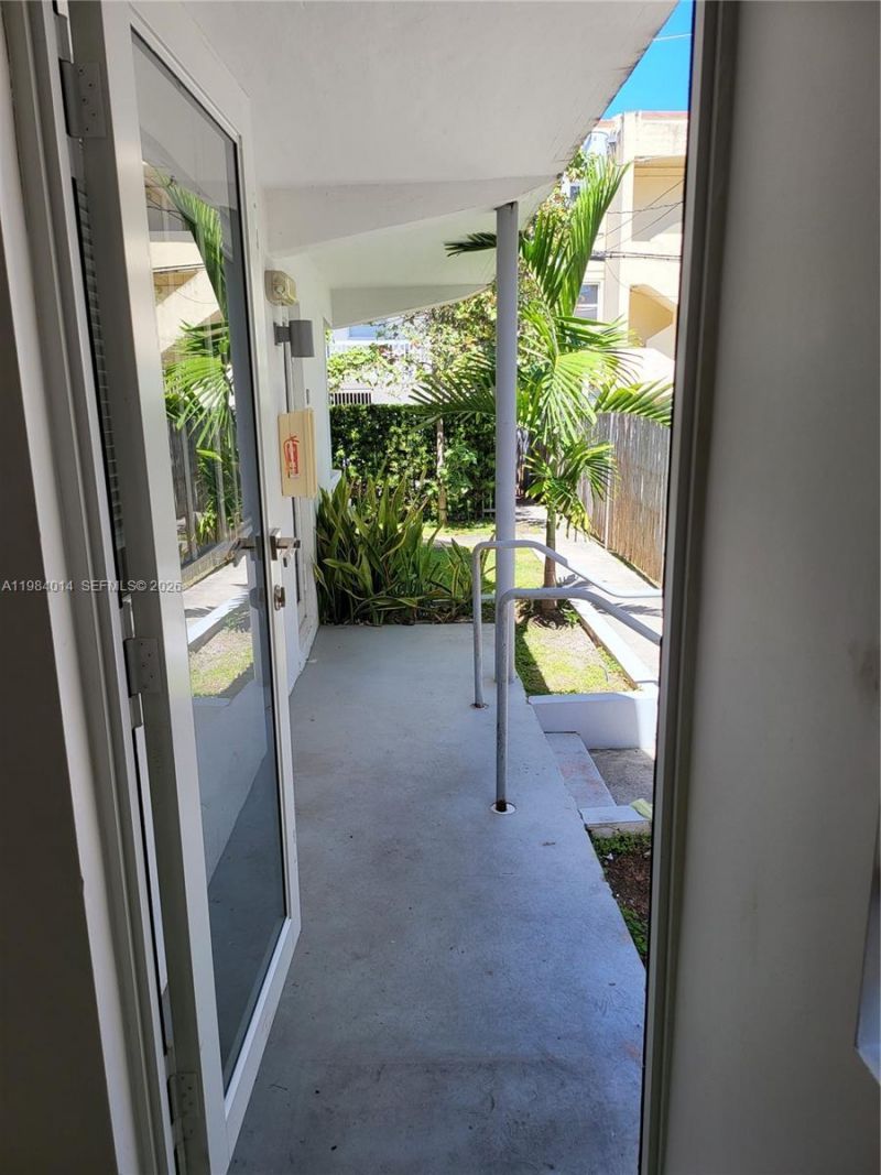 557 Michigan Ave , Unit 113, Miami Beach, FL 33139 Photo
