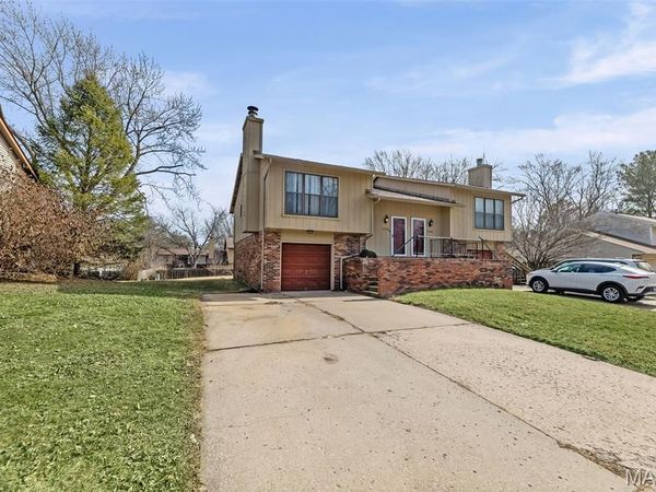 3306 Saratoga Drive , Belleville, IL 62221