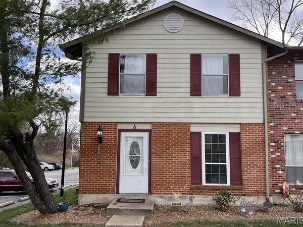 31 Park Charles Boulevard , Unit A, St Peters, MO 63376