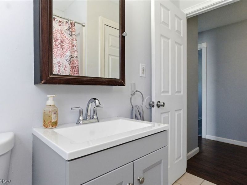 26080 Bagley Road, Olmsted Falls, OH 44138 Photo 24