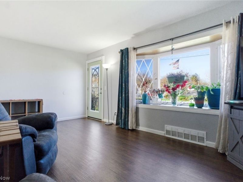 26080 Bagley Road, Olmsted Falls, OH 44138 Photo 6