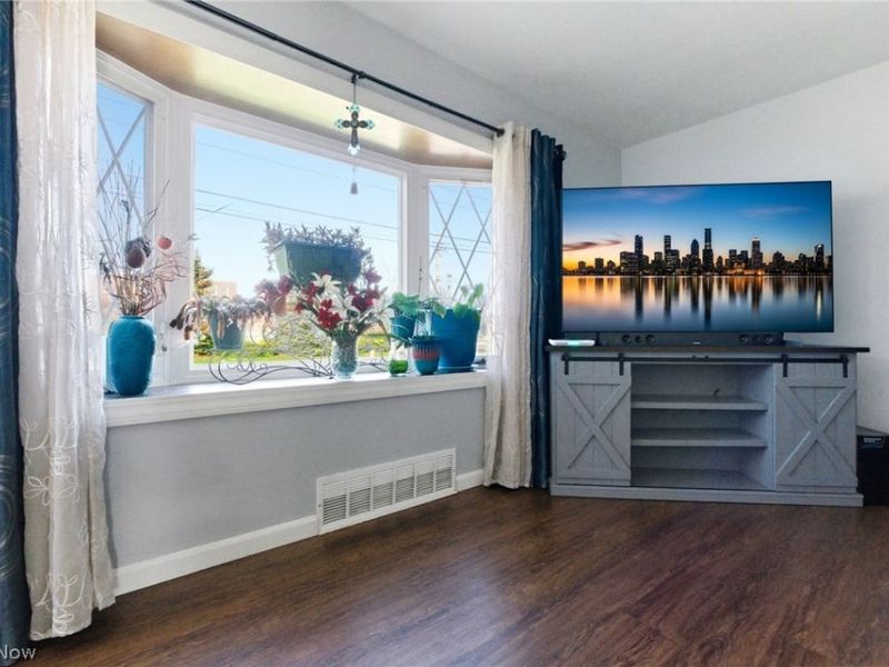 26080 Bagley Road, Olmsted Falls, OH 44138 Photo 7