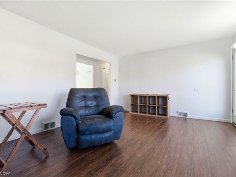 26080 Bagley Road, Olmsted Falls, OH 44138 Photo 8