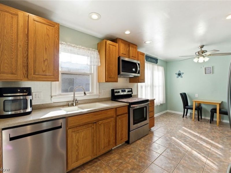 26080 Bagley Road, Olmsted Falls, OH 44138 Photo 9