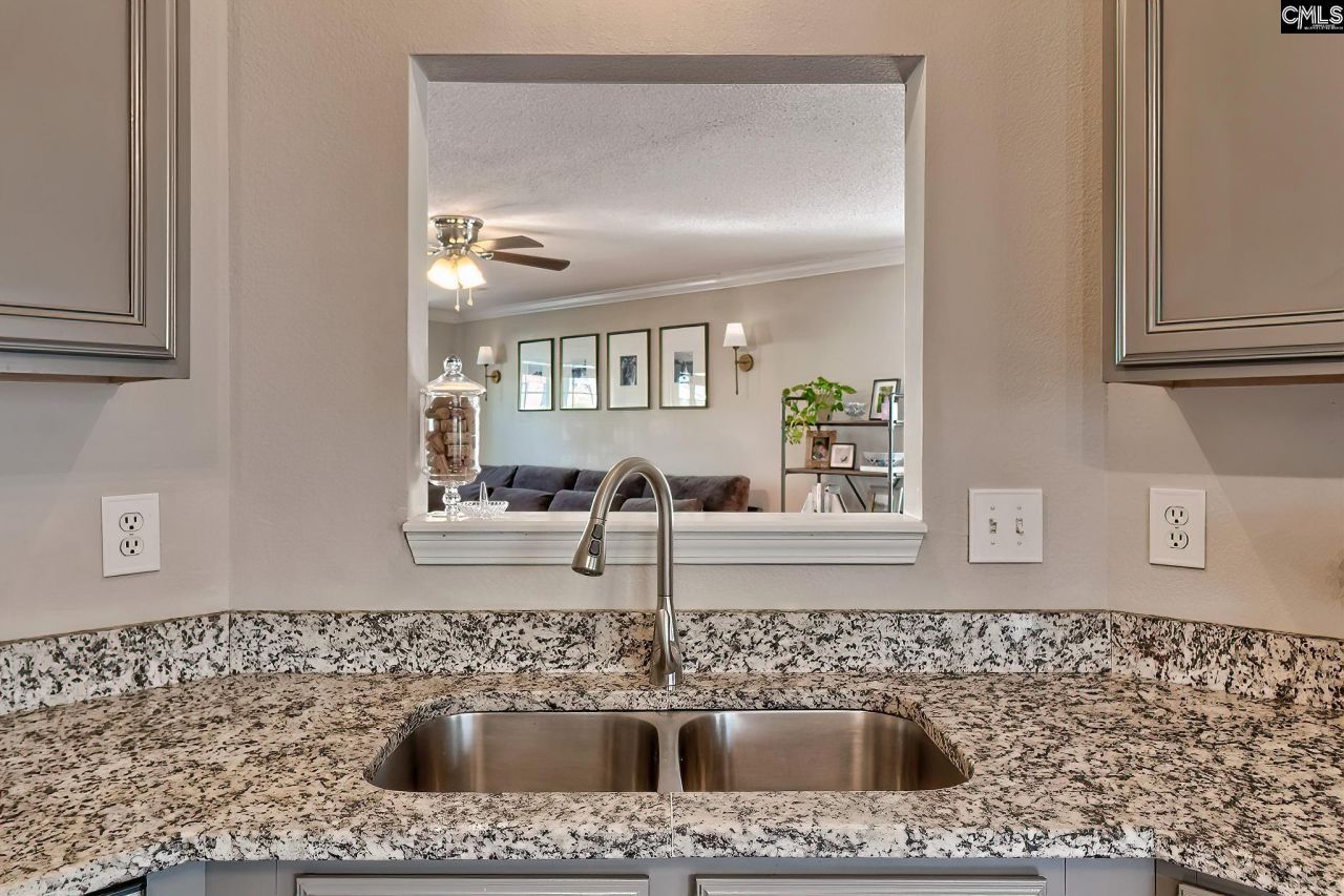 466 Robins Egg Drive  Photo 7