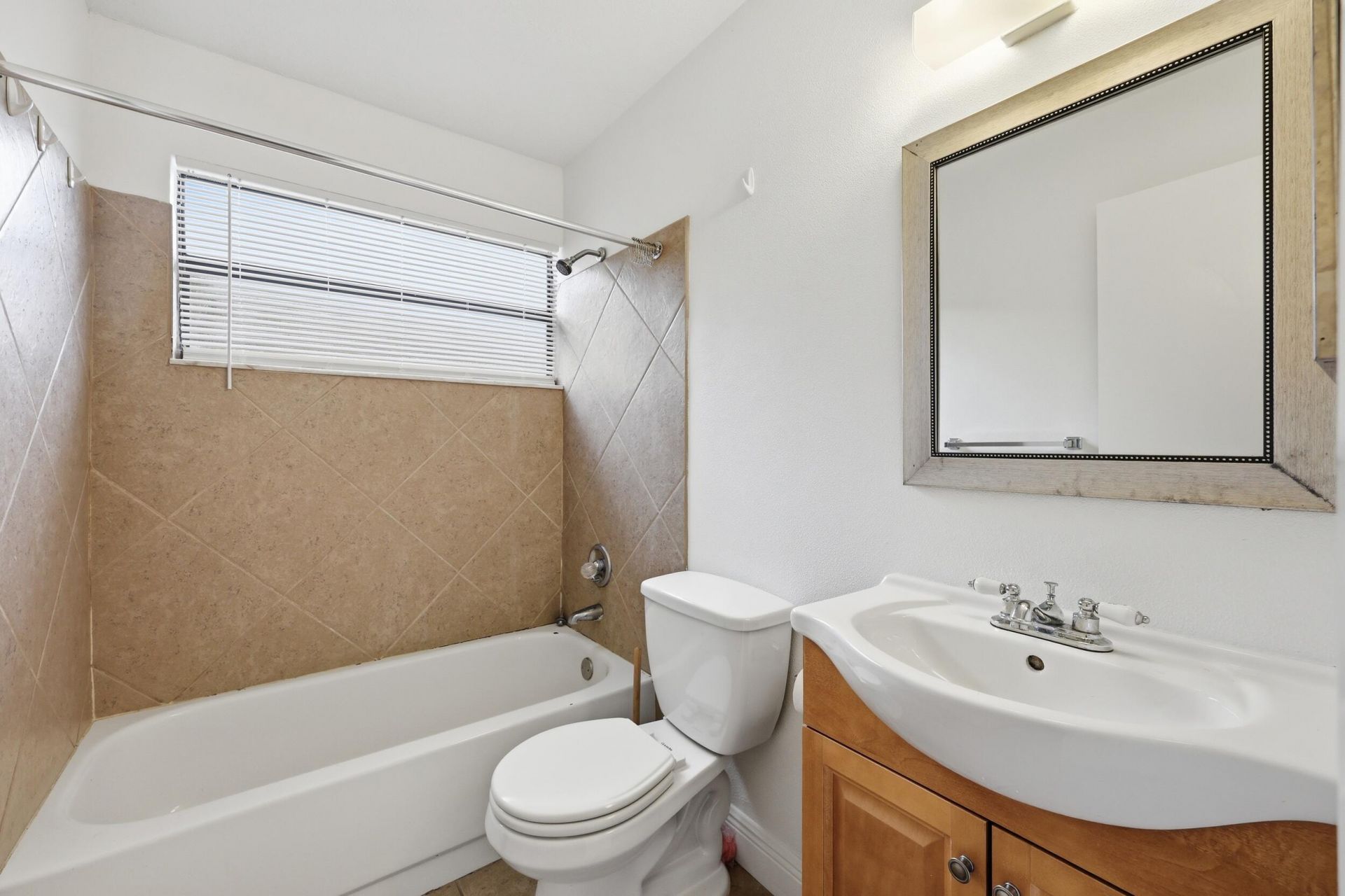 301 Lakewood Drive, Unit 8a, Jupiter, FL 33458 Photo