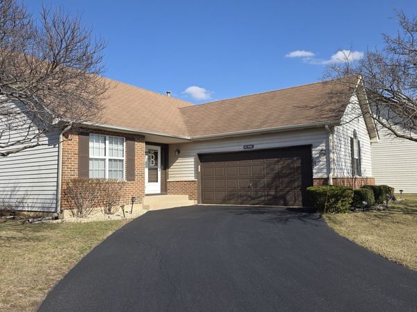 20948 W Orange Blossom Lane, Plainfield, IL 60544