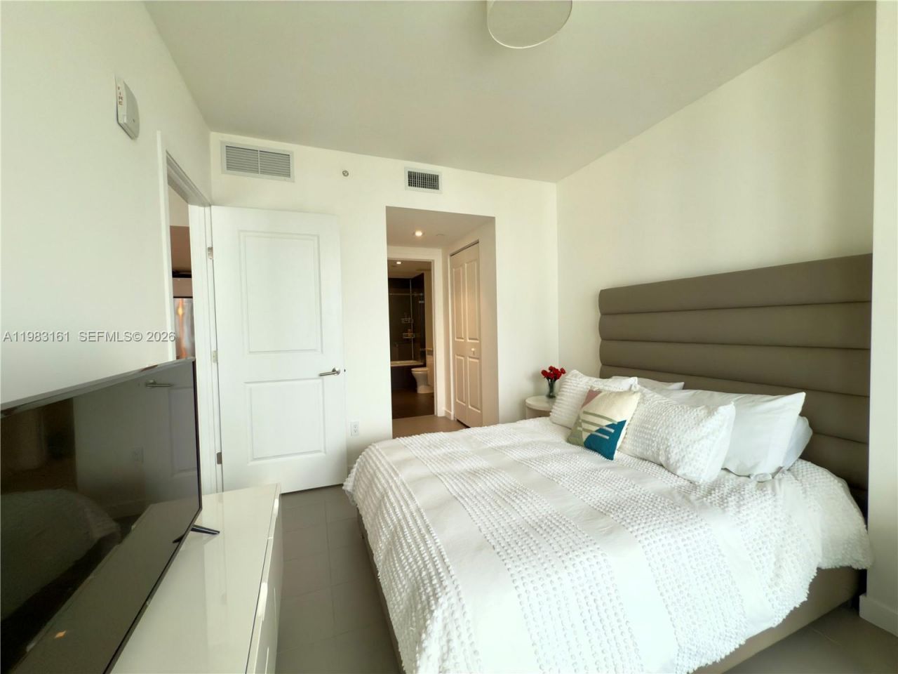 1600 NE 1st Ave, Unit 1407, Miami, FL 33132 Photo