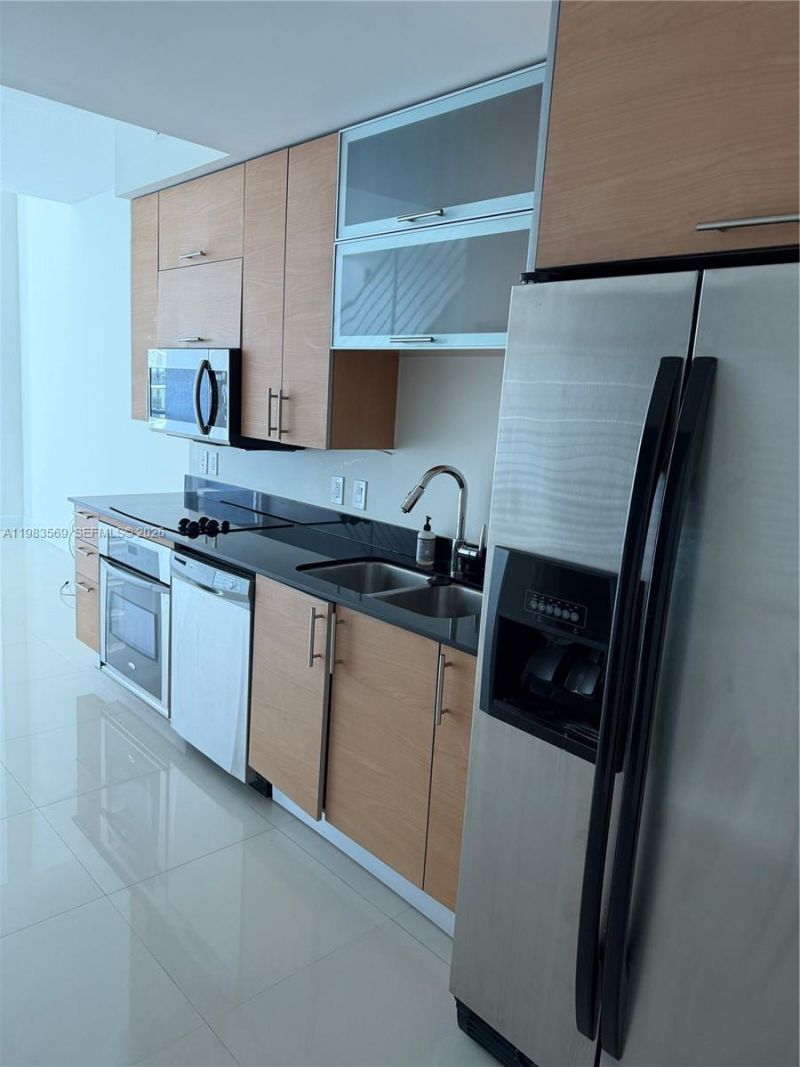 60 SW 13th St, Unit 1806, Miami, FL 33130 Photo