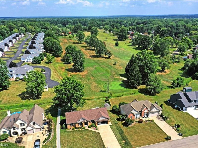 4850 Lynn Place NW, Warren, OH 44483 Photo 2