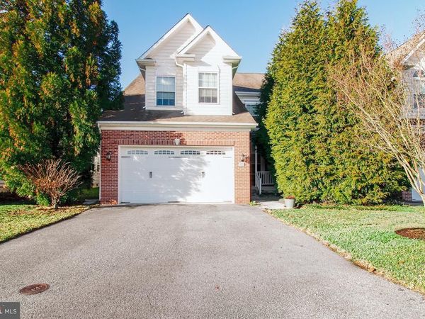 102 MERIDIAN BOULEVARD, BEAR, DE 19701