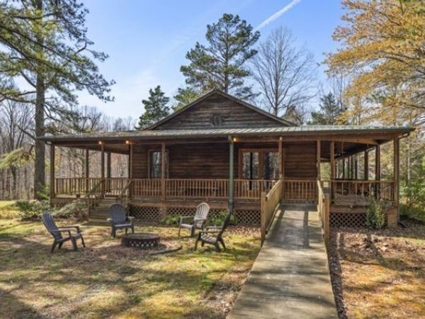 3778 Highway 100 W, Centerville, TN 37033