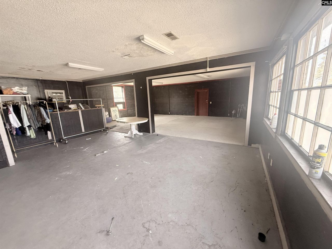 326 E Church Street Photo 12