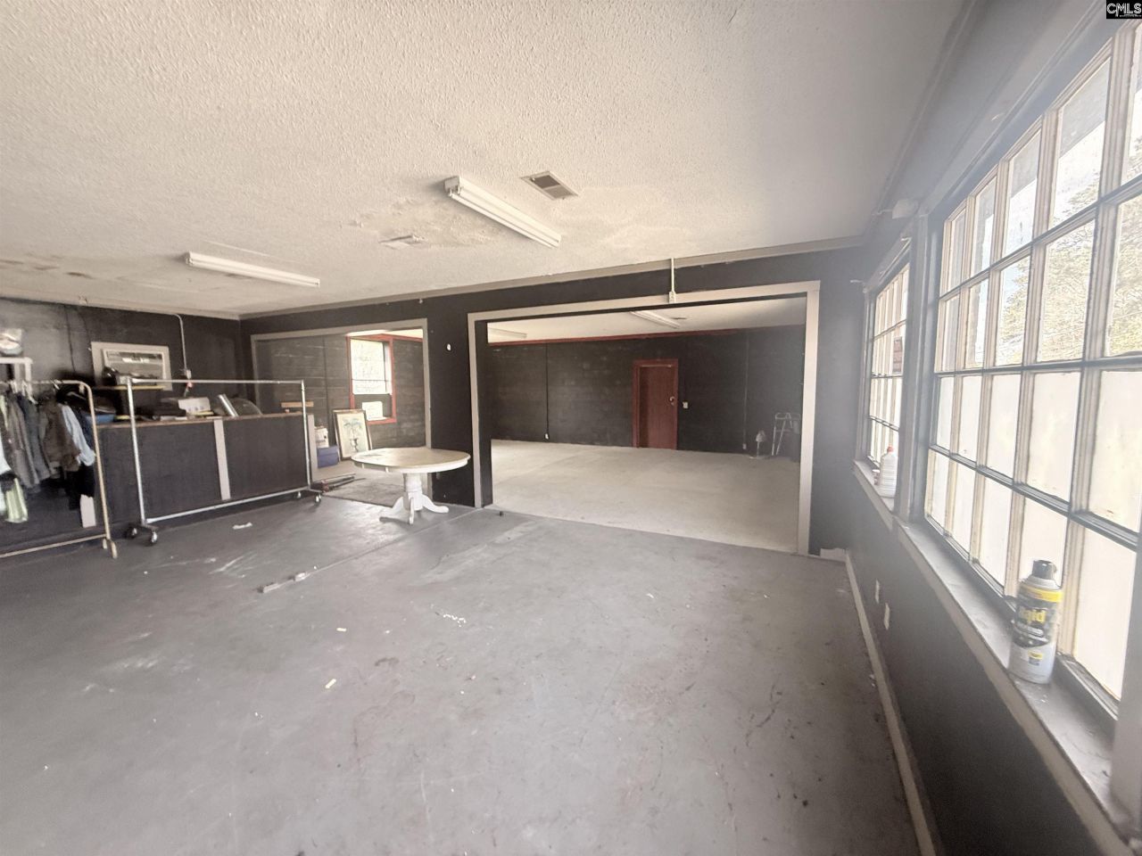 326 E Church Street Photo 13