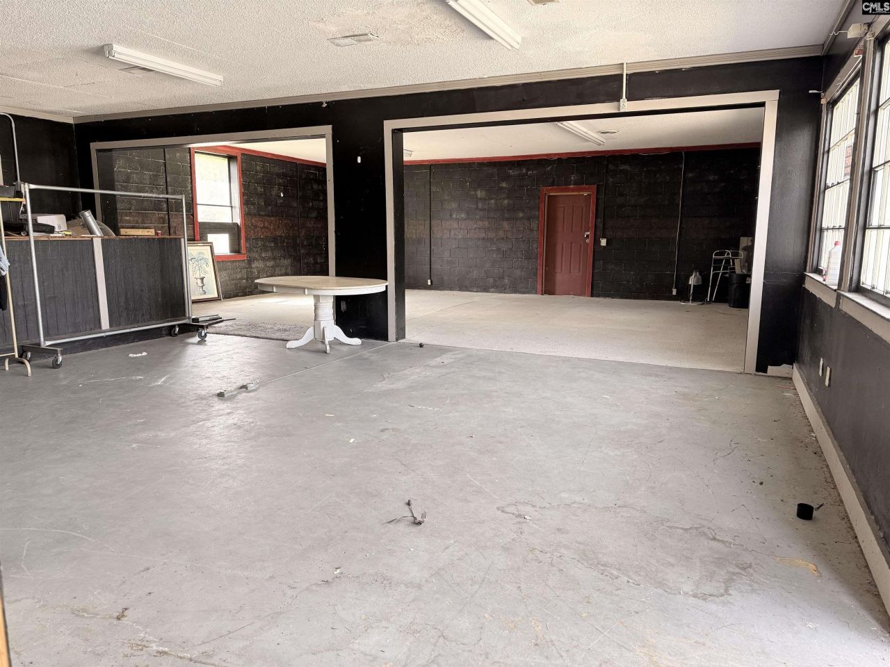 326 E Church Street Photo 14