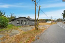 326 E Church Street photo 4