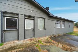 326 E Church Street photo 4