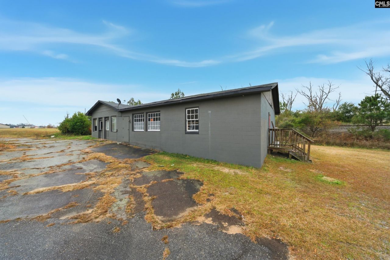 326 E Church Street Photo 5