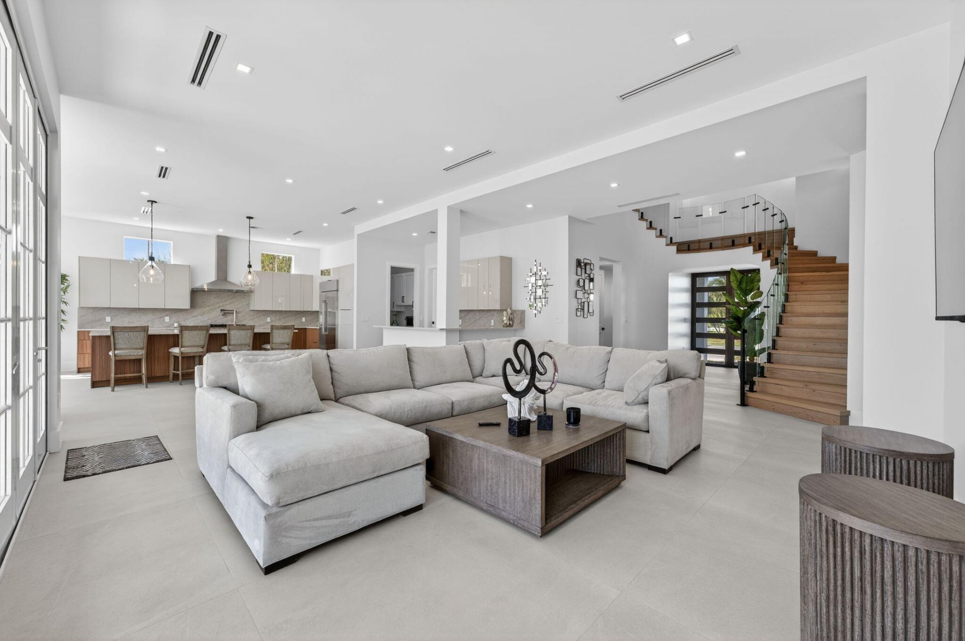 310 SE 9th Court, Pompano Beach, FL 33060 Photo